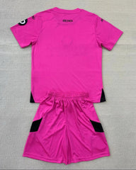 Kids Wolverhampton Wanderers pink GK Jersey