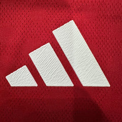 Manchester United 2025-2026 home player