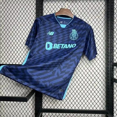 FC Porto 2024-2025 away game