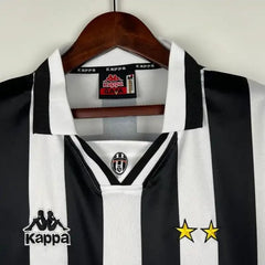 Retro Juventus 1996-1997 home