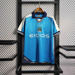 Retro Manchester City 1999-2001 home game
