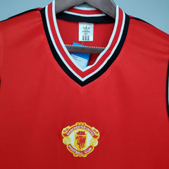 Retro Manchester United 1985-1986 home game