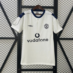 Retro Manchester United 2000-2001 away