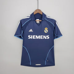 Rétro Real Madrid 2005-2006 extérieur