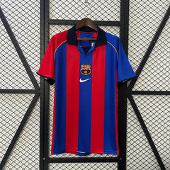 Retro FC Barcelona 2001-2002 home game