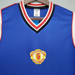 Retro Manchester United 1985-1986 away game