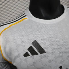 Real Madrid 2025-2026 home player