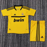 Retro Kid Size Real Madrid 2011-2012 Goalkeeper