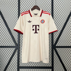 Bayern München 2024-2025 third away game
