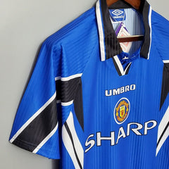 Retro Manchester United 1996-1997 second away game