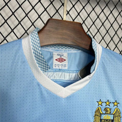 Retro Manchester City 2011-2012 home game