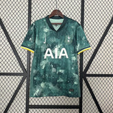 Tottenham Hotspur 2024-2025 second away