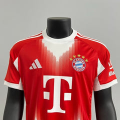 Bayern München 2025-2026 home