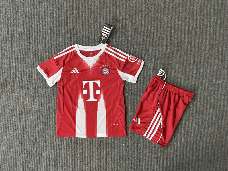 Kids Bayern M¨¹nchen 2025 - 2026 home - WCFOOTBALLSUIT
