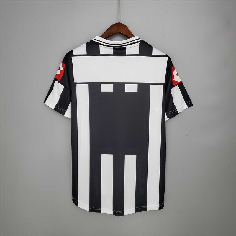 Retro Juventus FC 2001-2002 home game