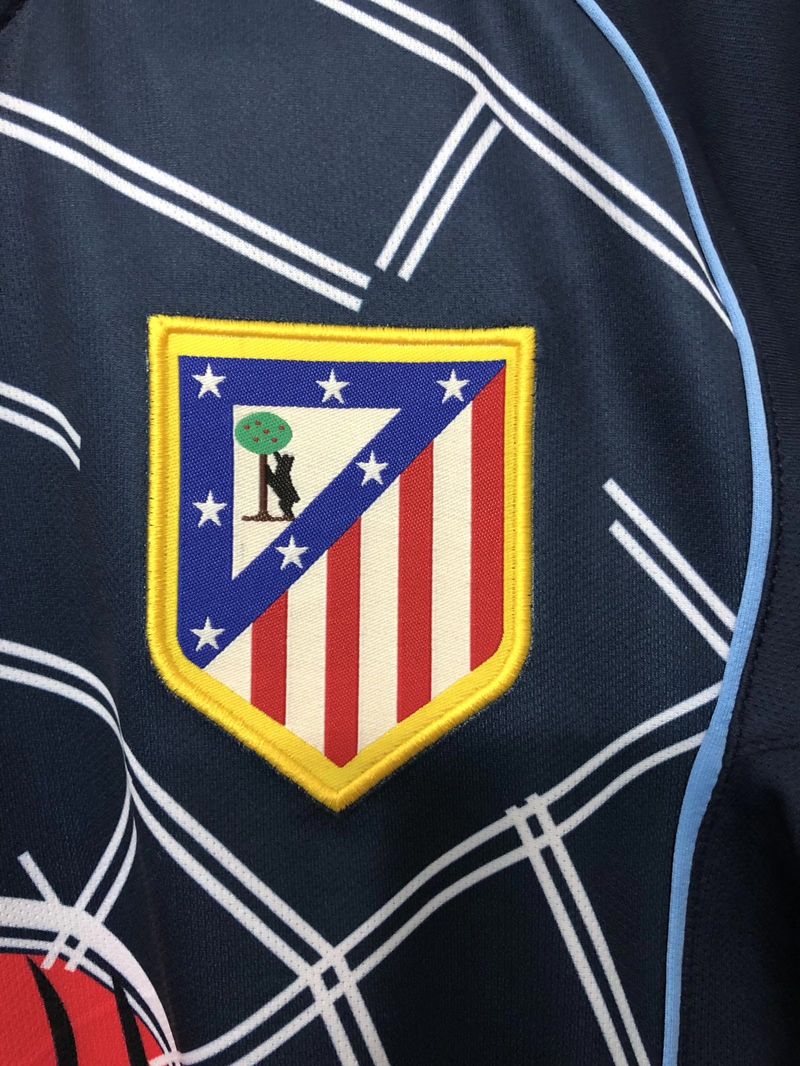 Retro Atlético de Madrid 2004-2005 away game