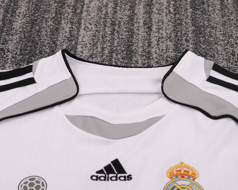 Retro Kid Size Real Madrid CF 2006-2007 home game