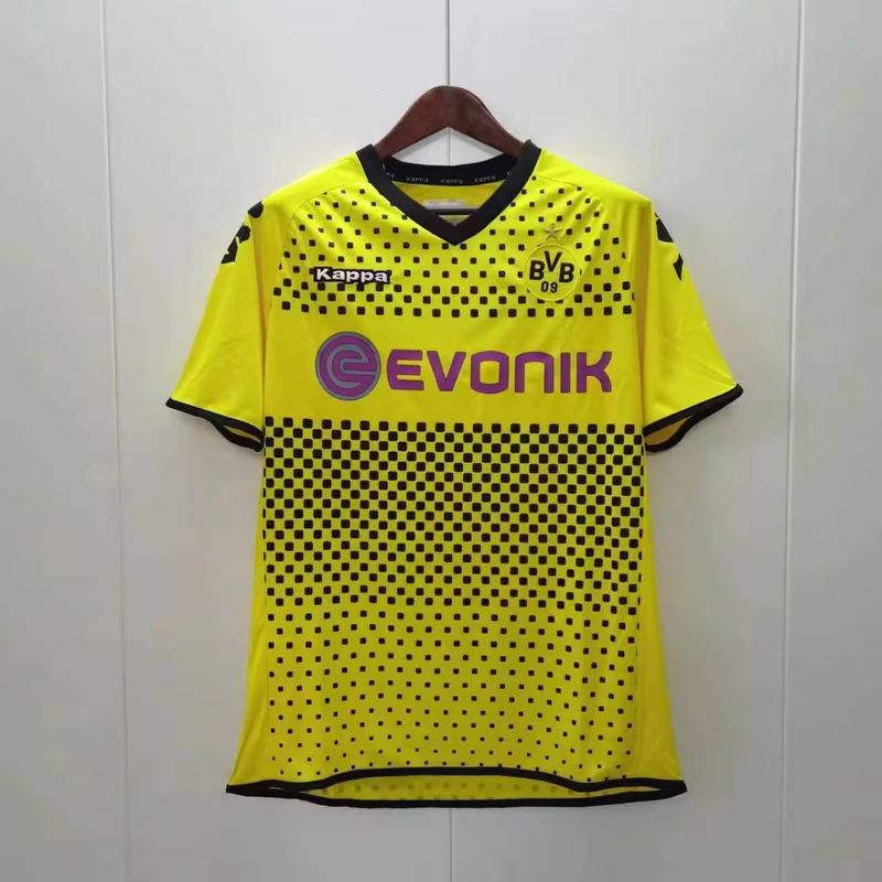 Retro Borussia Dortmund 2011-2012 home game