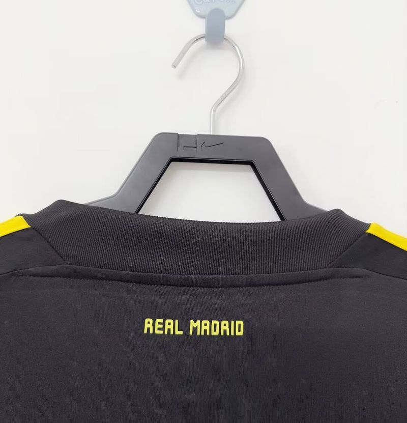 Retro Real Madrid CF 2011-2012 GK jersey