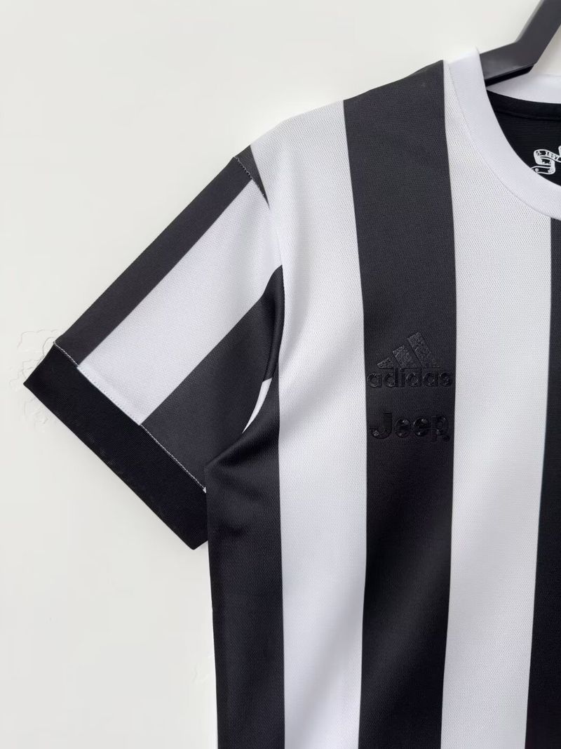 Retro Juventus FC 120th anniversary edition