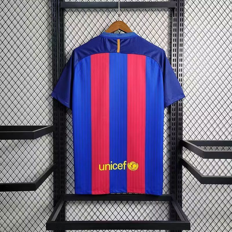 Retro FC Barcelona 2016-2017 home game