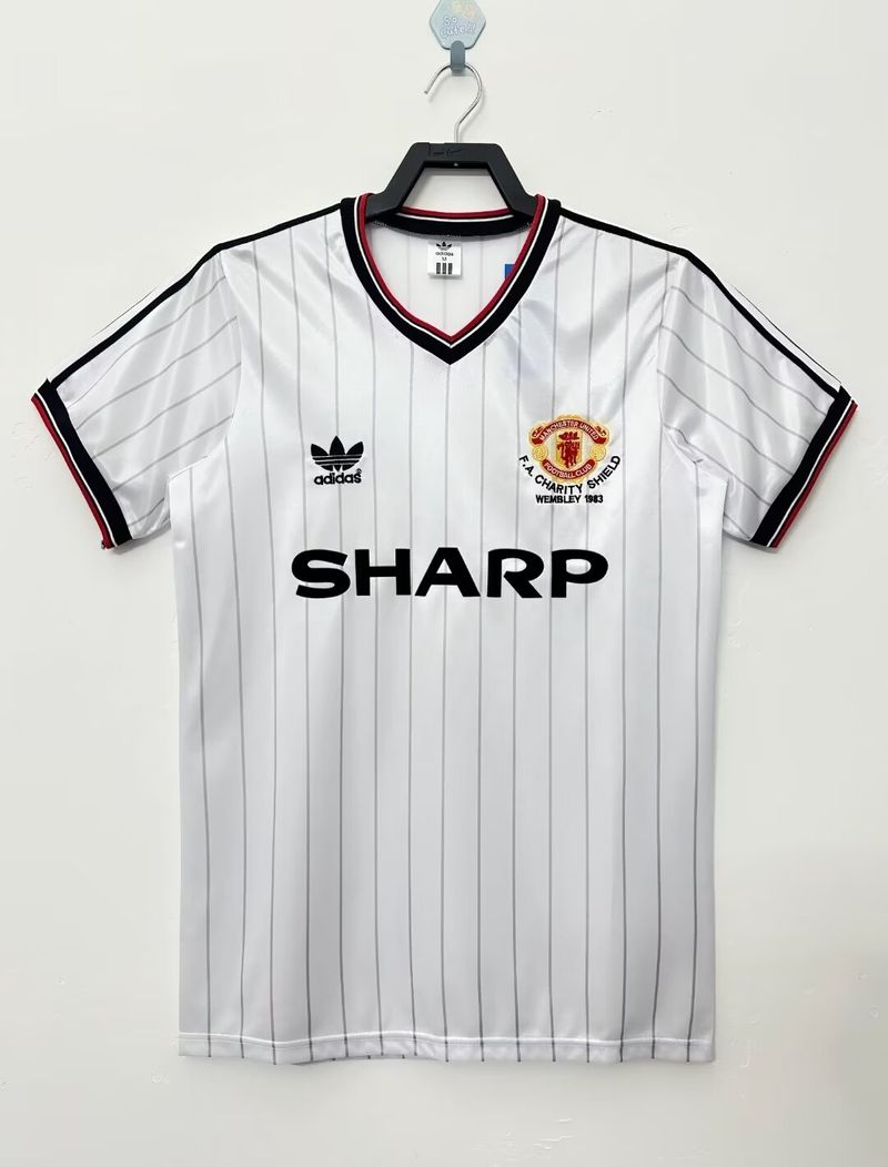 Retro Manchester United 1983 away game