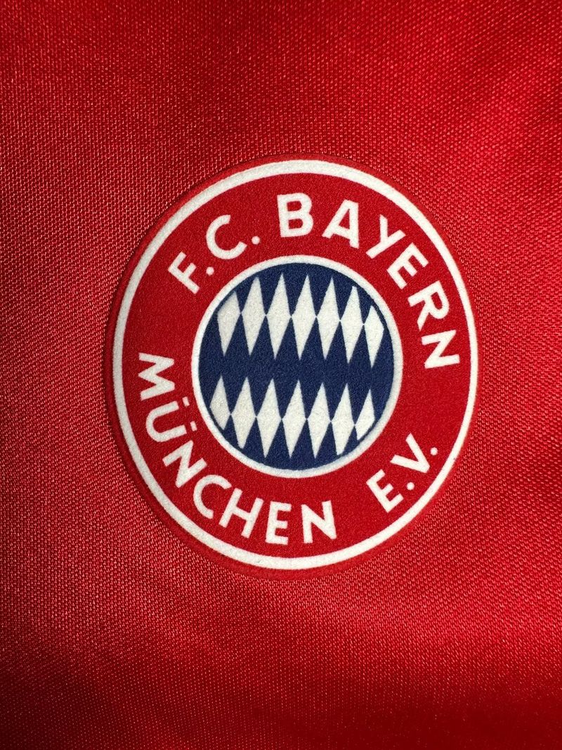 Retro Bayern München 1993-1995 home game