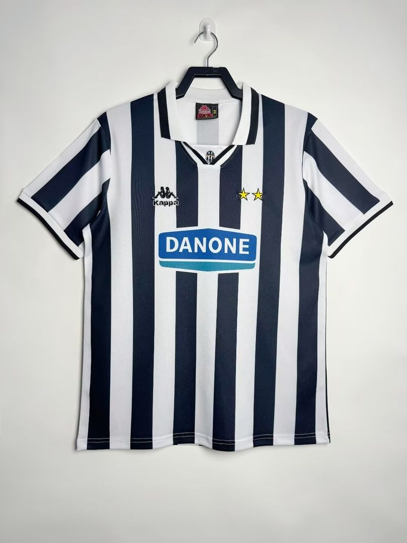 Retro Juventus FC 1994-1995 home game