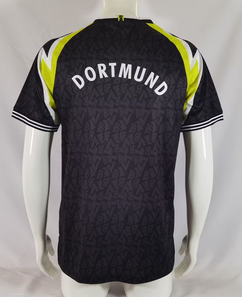 Retro Borussia Dortmund 1995-1996 away