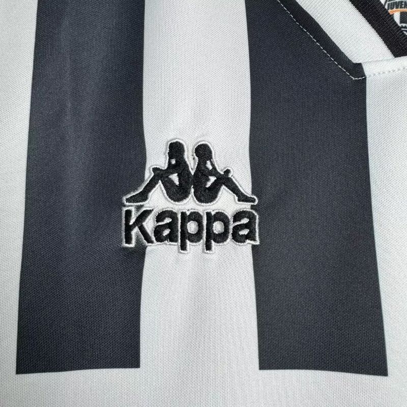 Retro Juventus FC 1995-1996 home game