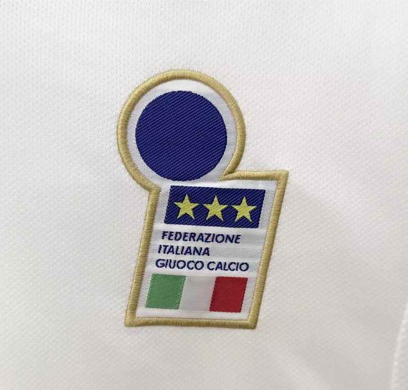 Retro Italy national 1996 away game