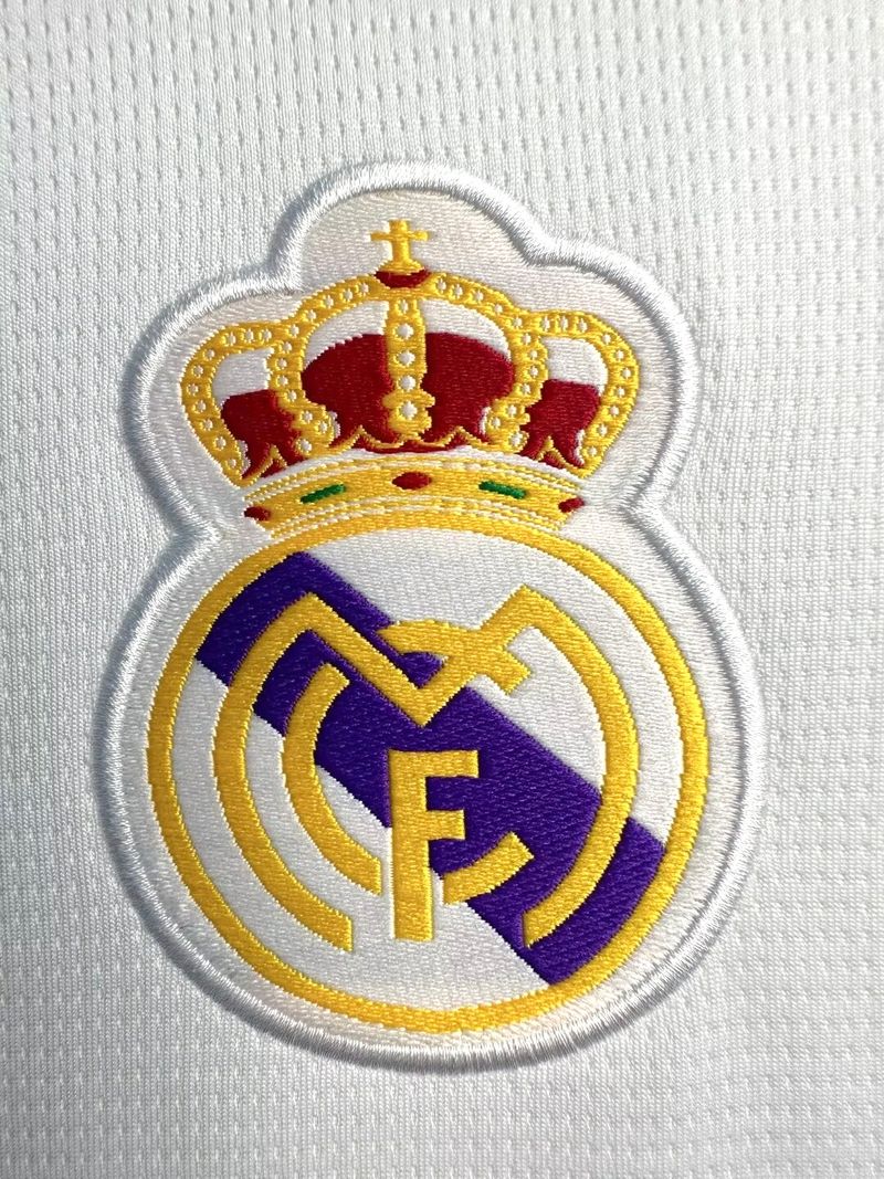 Retro Real Madrid CF 1997-1998 home game