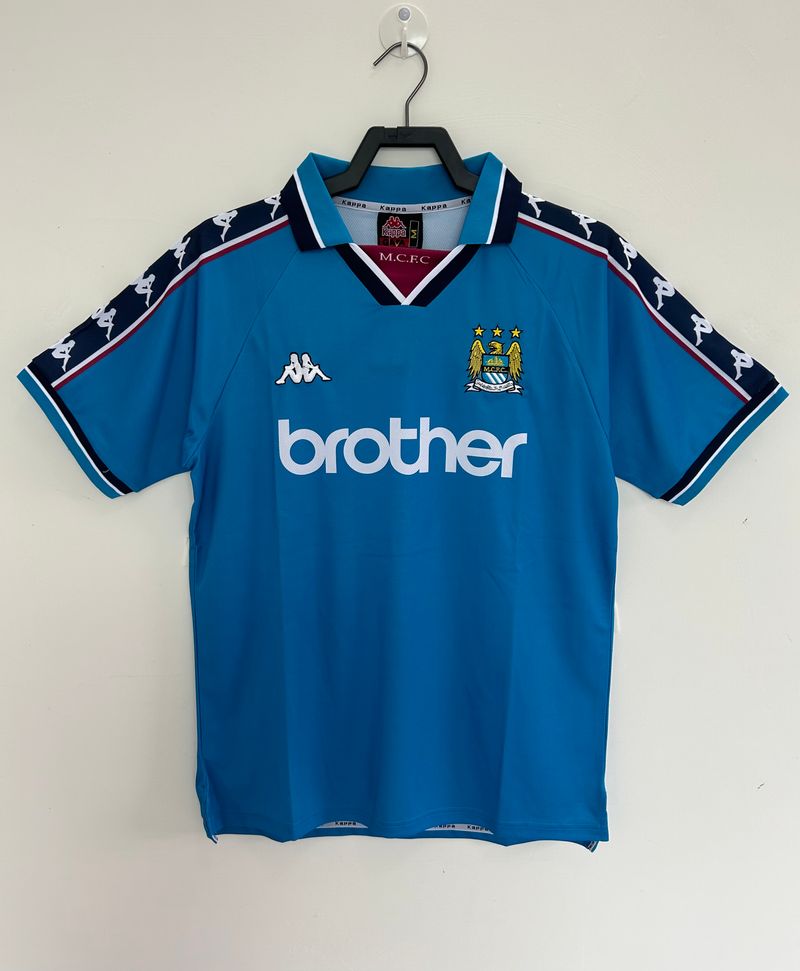 Retro Manchester City 1997-1998 home game