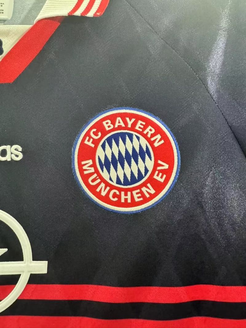 Retro Bayern München 1997-1998 home game