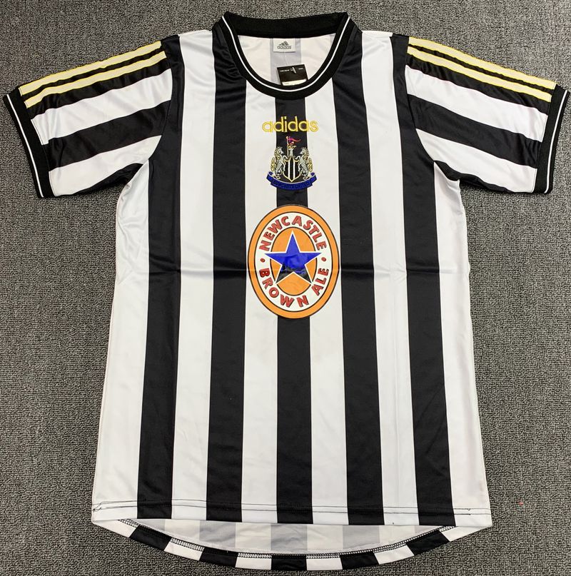 Retro Newcastle United 1997-1999 home game