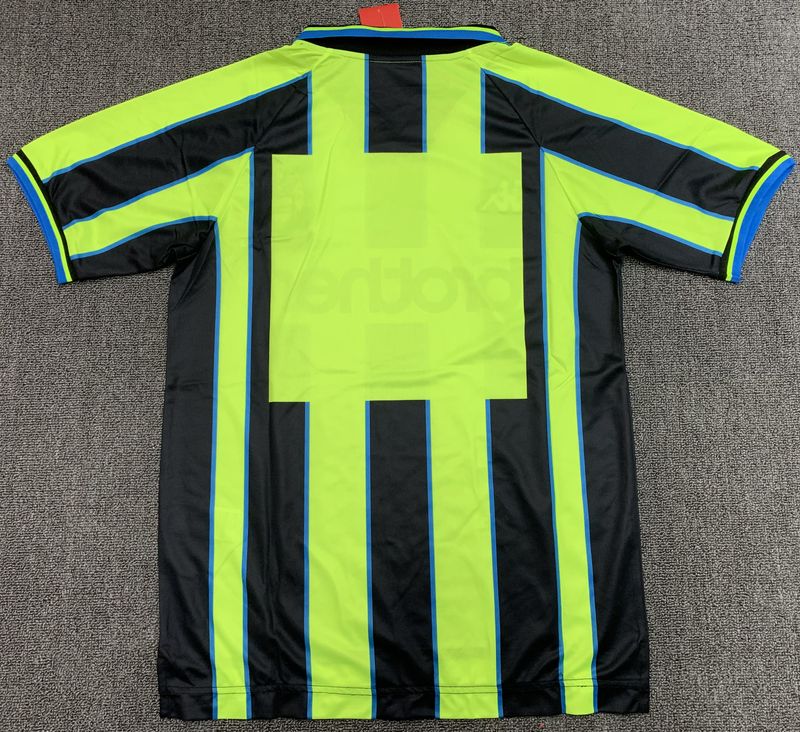 Retro Manchester City 1998-1999 away game