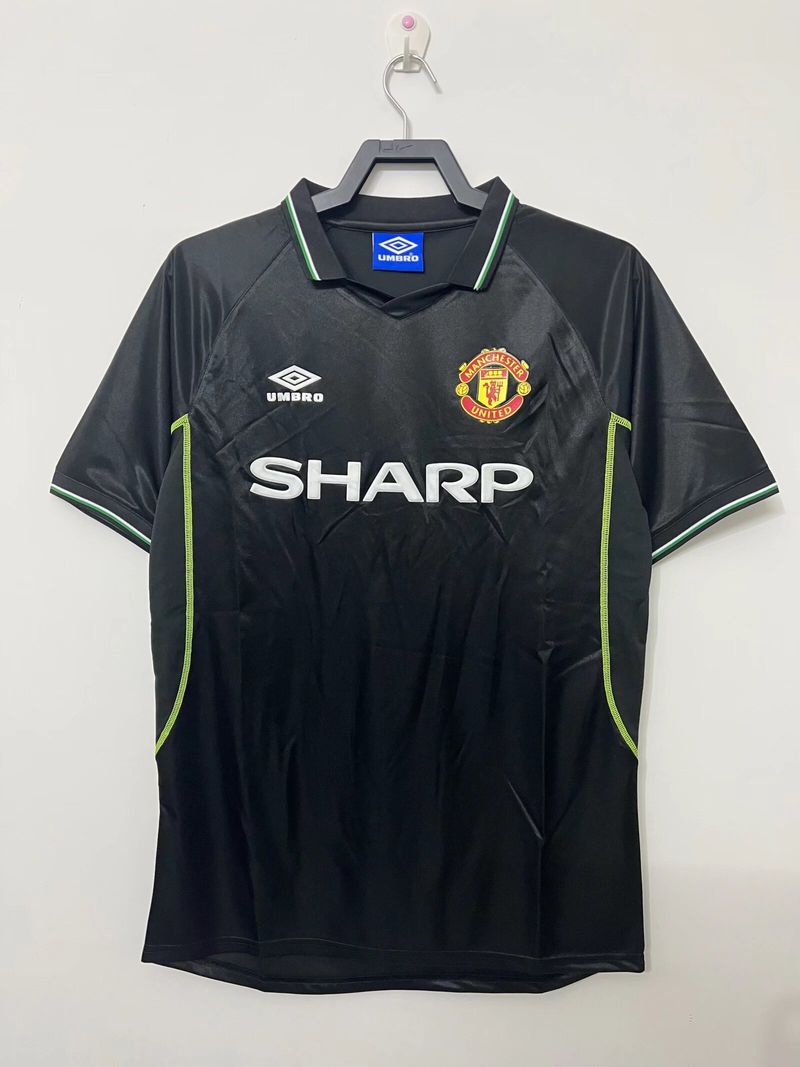 Retro Manchester United 1998-1999 second away game