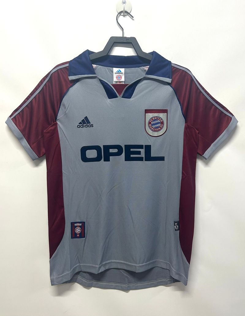 Retro Bayern München 1998-1999 away game