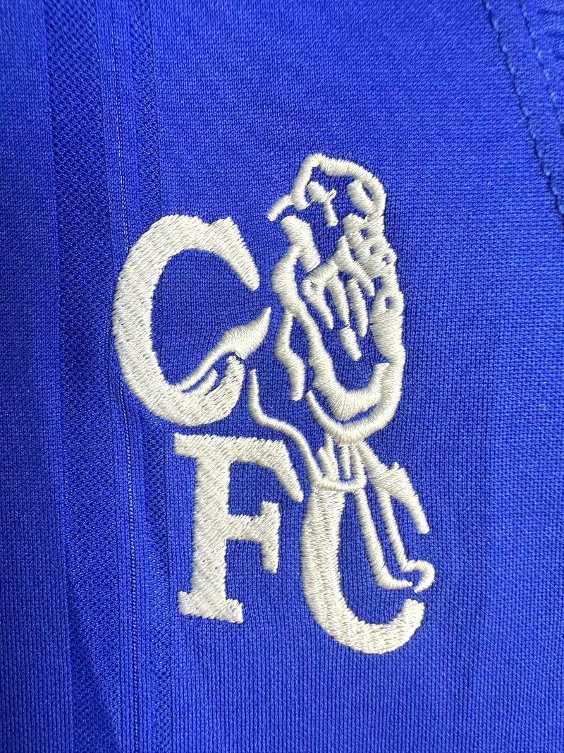 Retro Chelsea FC 1999-2001 home game