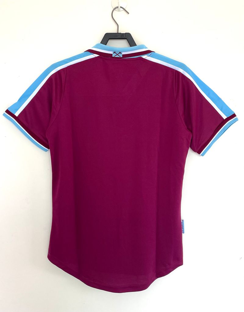 Retro West Ham United 1999-2001 home game