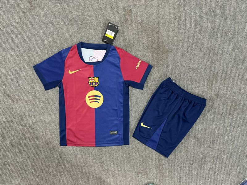 Kid Size FC Barcelona home game v1