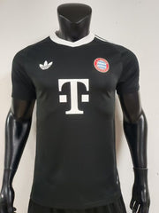 Bayern München GK jersey player