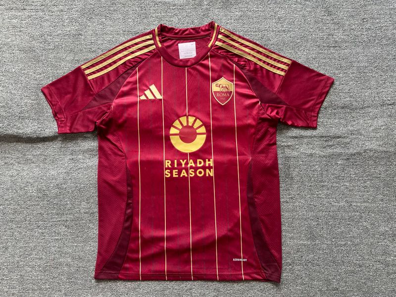 A.S. Roma 2024-2025 home game - WCFootballSuit