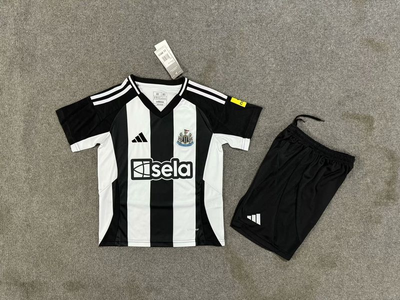 Kid Size Newcastle United home game