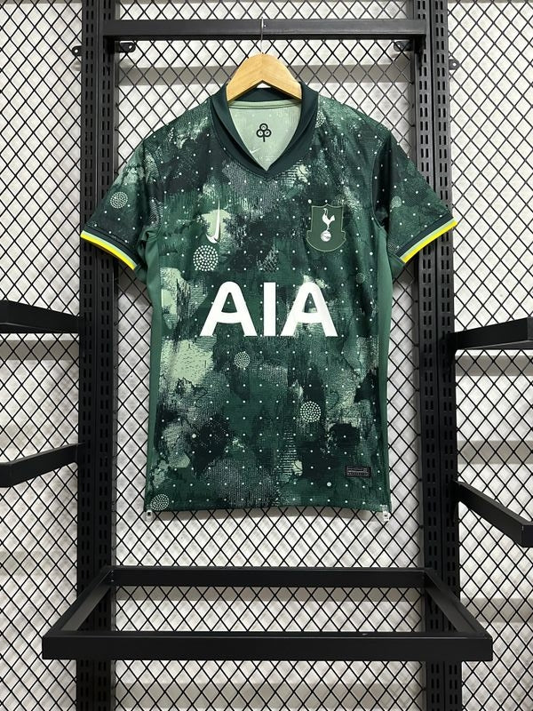 Tottenham Hotspur 2024-2025 second away