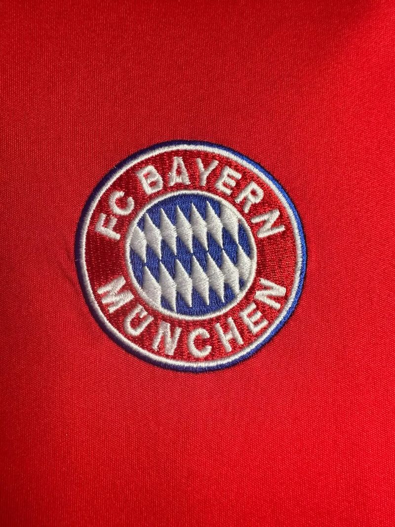 Retro Bayern München 2000-2001 home game