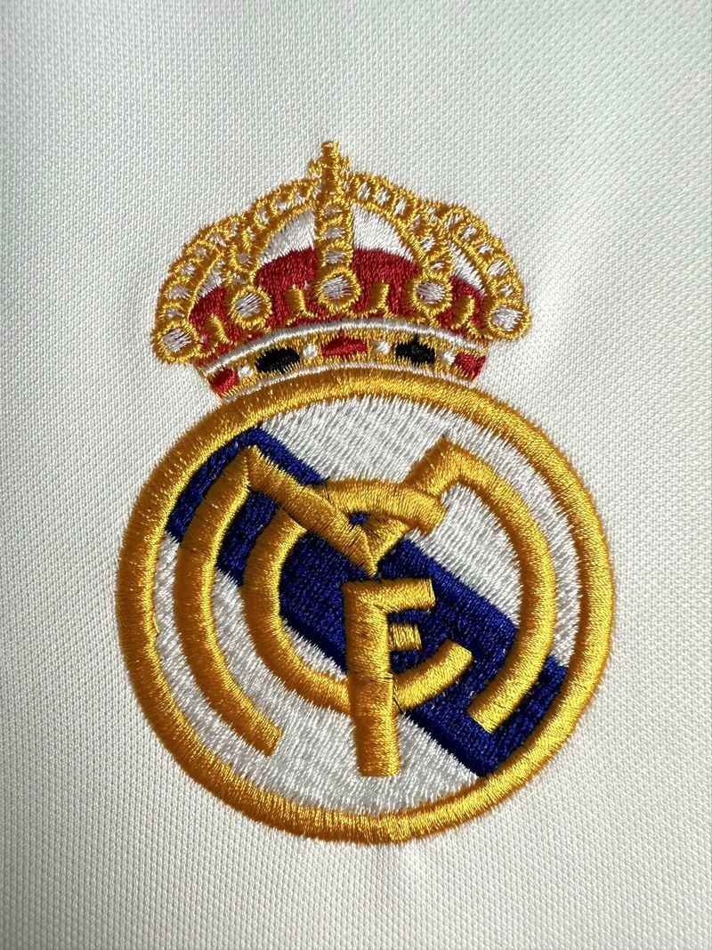 Retro Real Madrid CF 2001-2002 home game