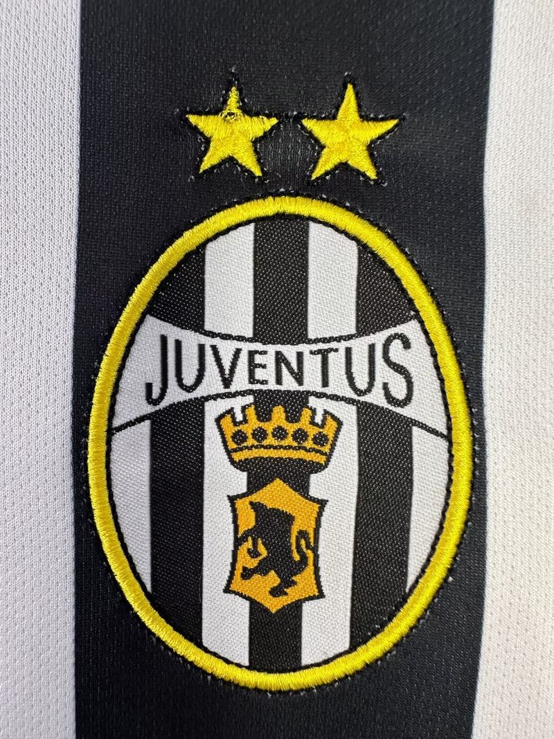 Retro Juventus FC 2002-2003 home game long