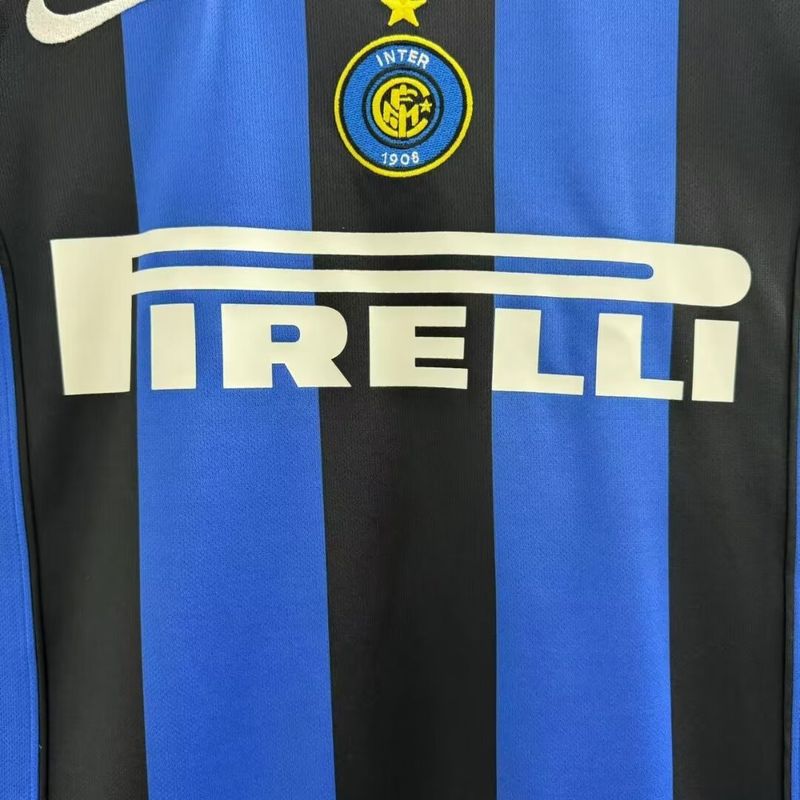 Retro Inter Milano 2004-2005 home game