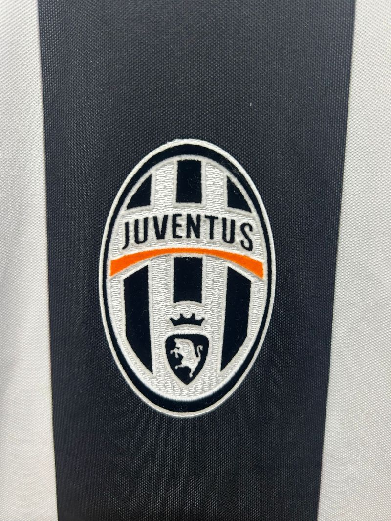 Retro Juventus FC 2004-2005 home game